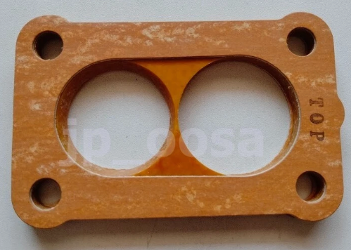 Espaçador carburador / coletor de admissão Datsun 1200