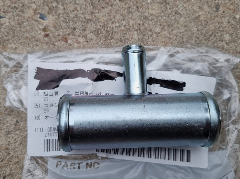 Conector Refrigeração Tubo inferior radiador Datsun 1200 1000